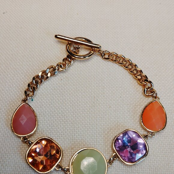 Jewelry - Gold Tone Multicolor Faceted Glass Bracelet 8 Inch Toggle Clasp